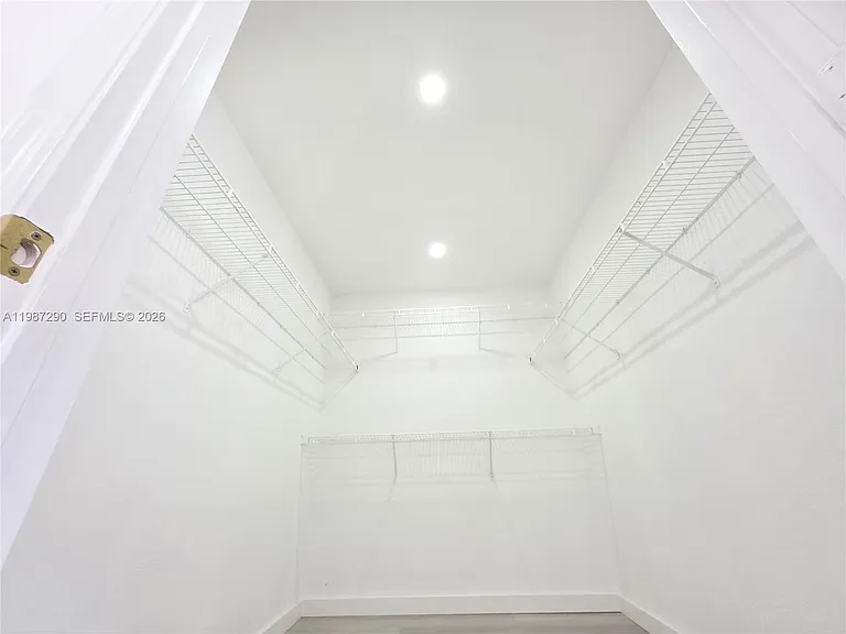16404 Diamond Head Dr — Photo 36