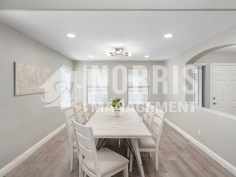 1553 E Alba Dr — Photo 5