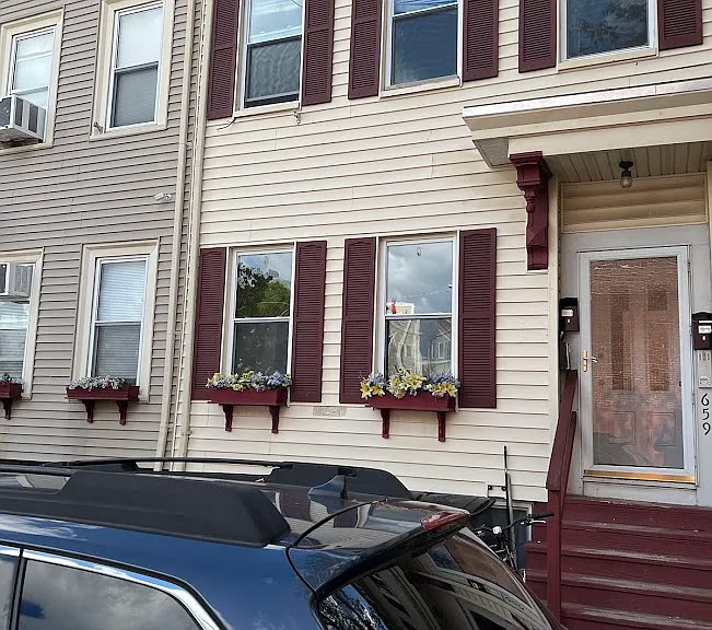 659 E 4th St #2 — Photo 19