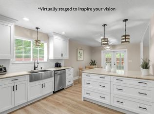 343 Oaklake Ln, Niceville, FL 32578