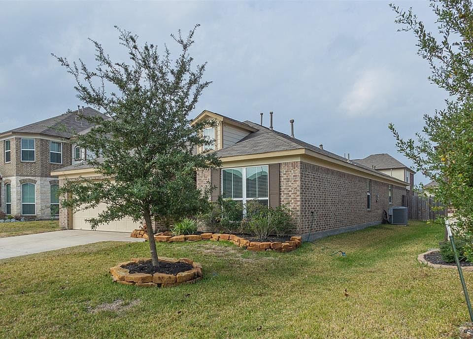 2nd image of 9981 Western Ridge Way