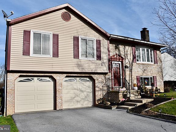 2nd image of 1307 Old Hickory Ln