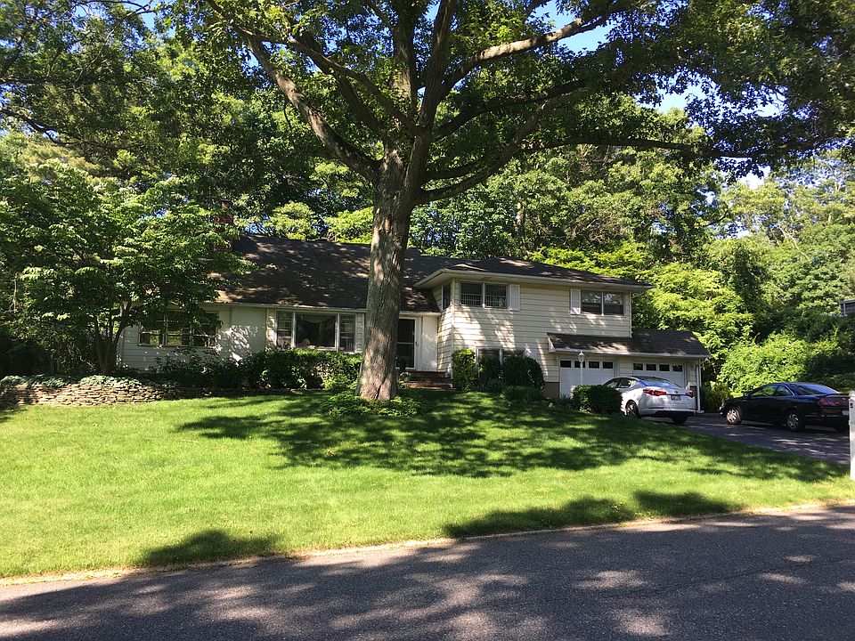 1st image of 5 Sherwood Dr