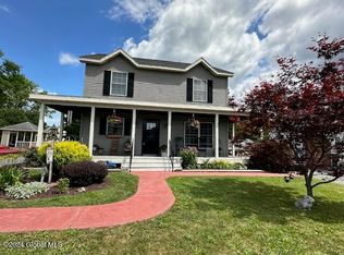 9 Wendell St, Ravena, NY 12143