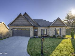 3858 Doral Dr, Maryville, TN 37801