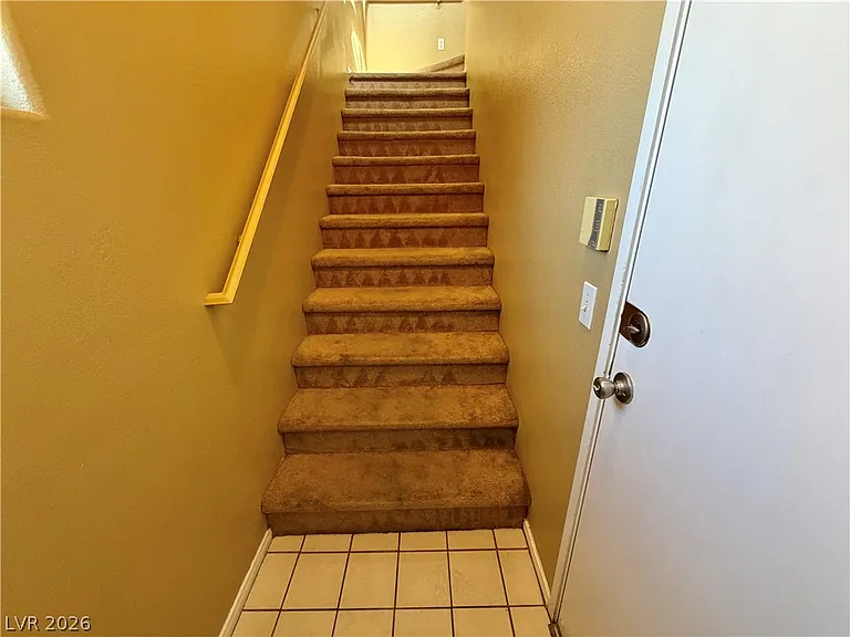 8555 W Russell Rd #2021 — Photo 2