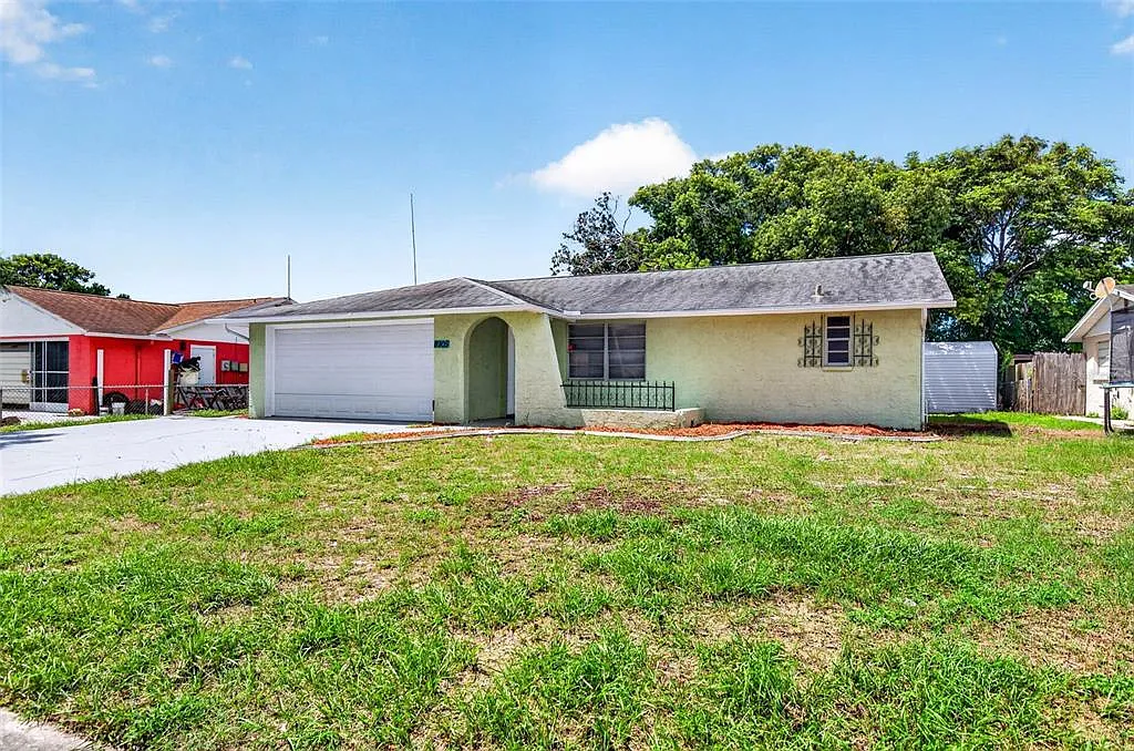 3 bed, 2.0 bath, 1120 sqft, $1,750 — Photo 1