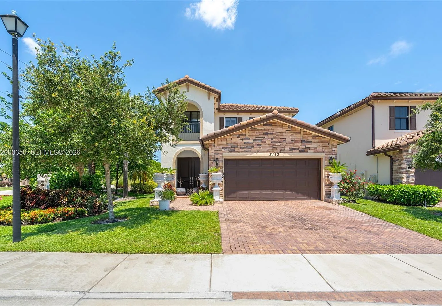 Central Parc South — Photo 1