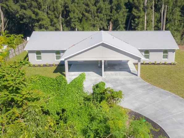 2311 54th Avenue Dr W, Bradenton, FL 34207