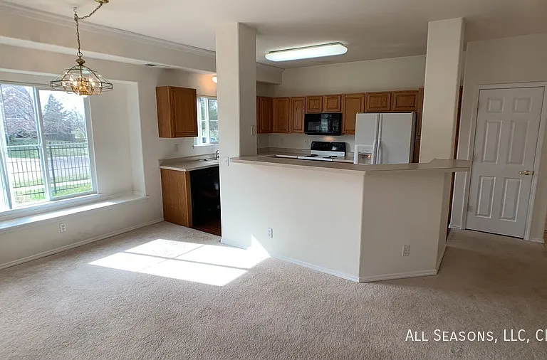 3790 Strawberry Field Grv #D — Photo 5
