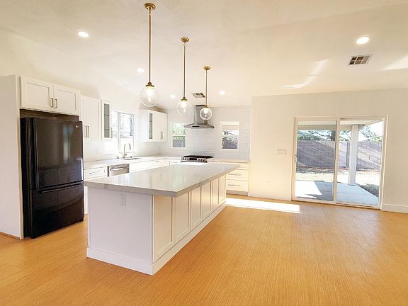 Kitchen & Dining Room