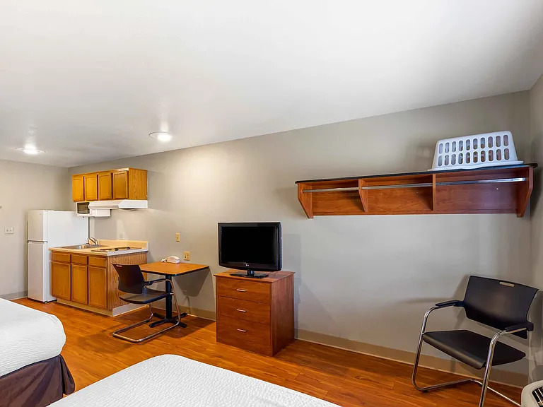 Studio Suite - 2 Full Beds