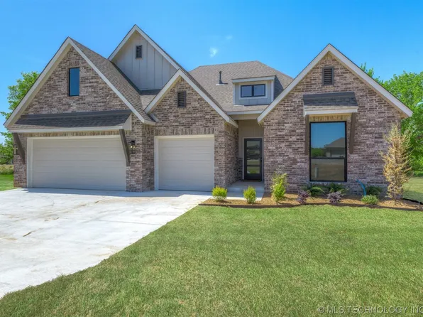 4408 S Ivy Ave, Sand Springs, OK 74063