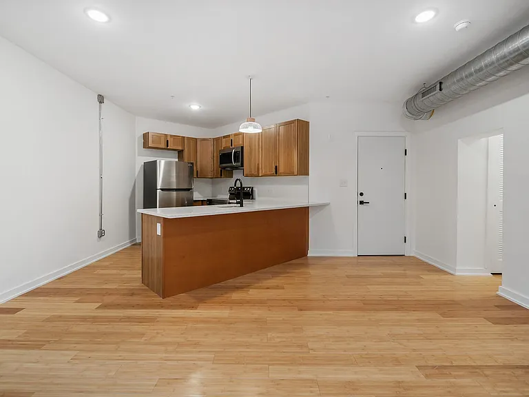 Welcome to Emerald Fox Lofts — Photo 2