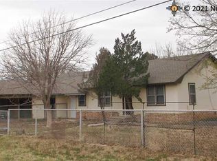 906 Malaga Ave, Carlsbad, NM 88220