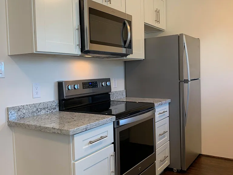 221 N Ellsworth Ave #4 — Photo 7
