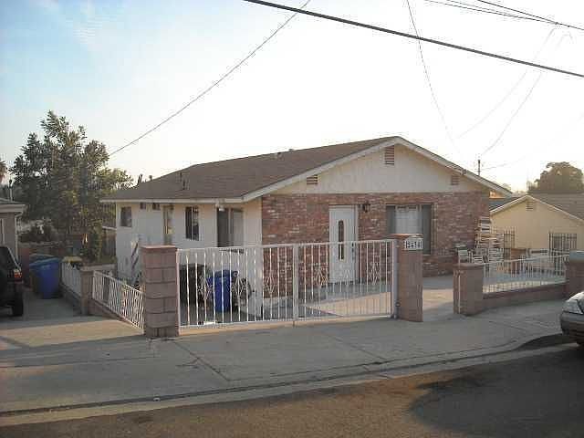 1st image of 2434 32nd St