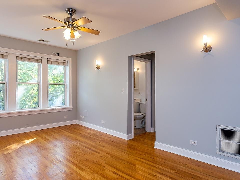 1st image of 6812 N Wayne Ave APT 2A
