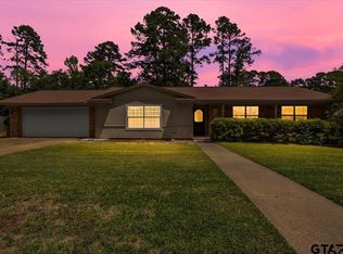 303 Westwood Dr, Troup, TX 75789