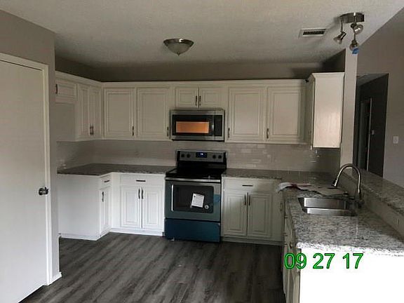 2nd image of 1719 Hope Town Dr