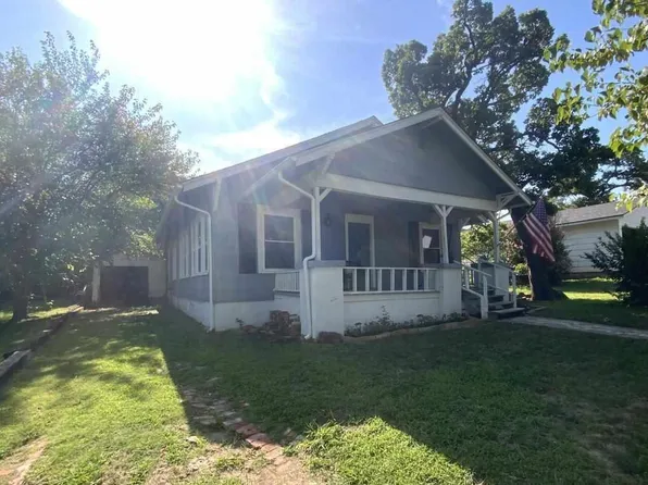 414 N Tull Pl, Yale, OK 74085