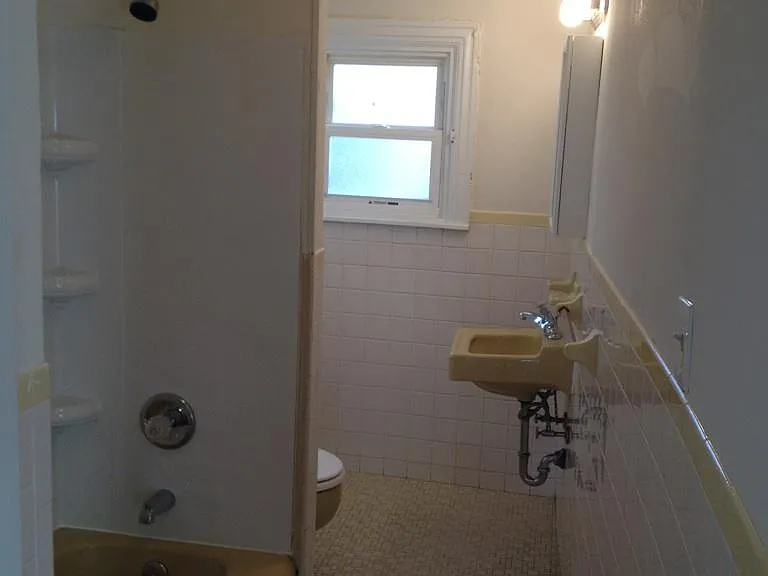47 W Barber Ave #B — Photo 4