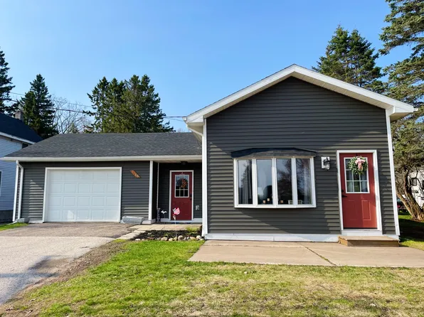 1148 E Spruce St, Sault Sainte Marie, MI 49783