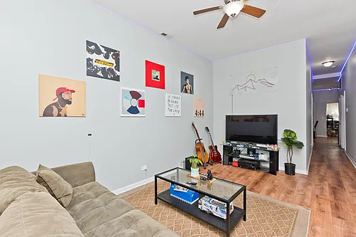 1431 W Flournoy St Photo 1