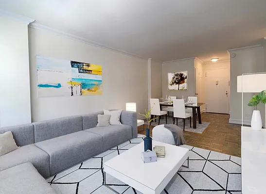 Rented by (Legacy) Elegran | media 15