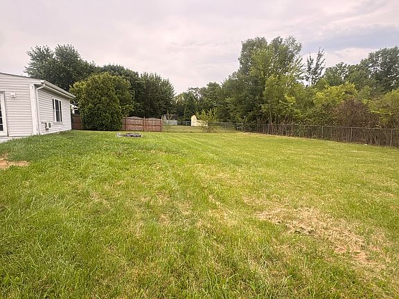 2nd image of 1927 Yacht Harbor Cir