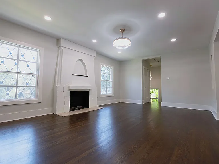 4518 Fairway Ave — Photo 2