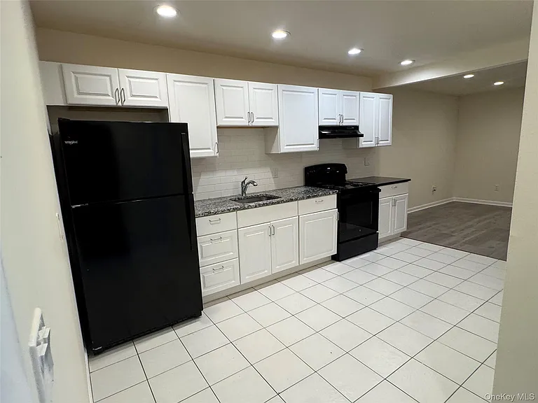 286 Main St #2 — Photo 4