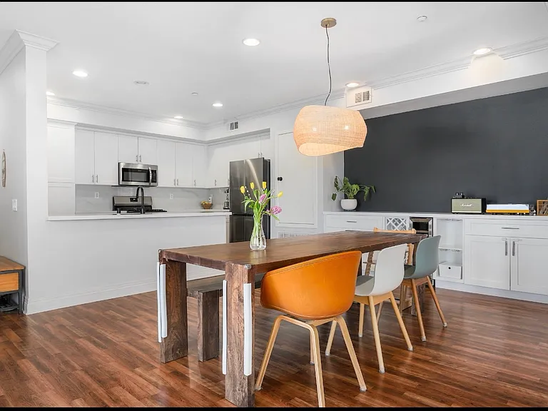 13024 Union Ave #401 — Photo 3