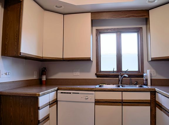 2nd image of 25168 Leach St