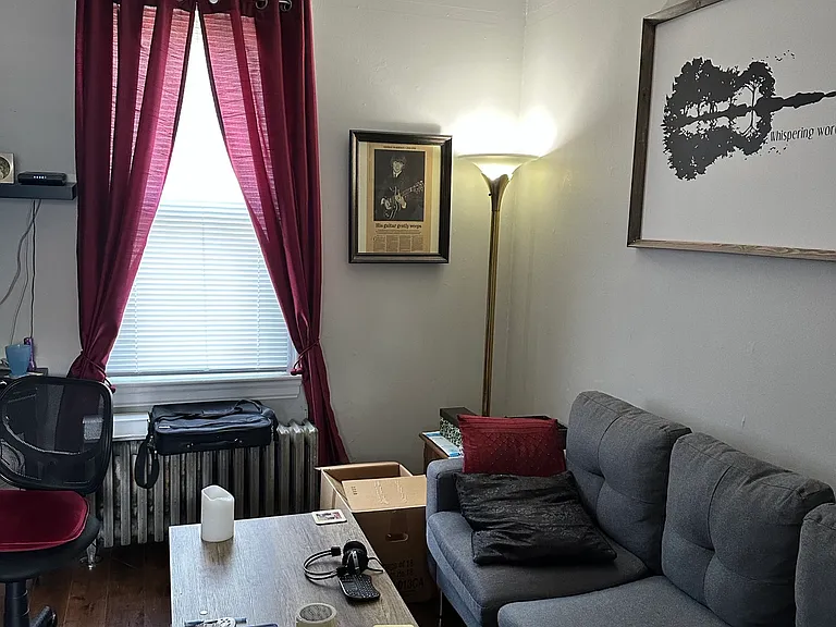 52 Empire St — Photo 4