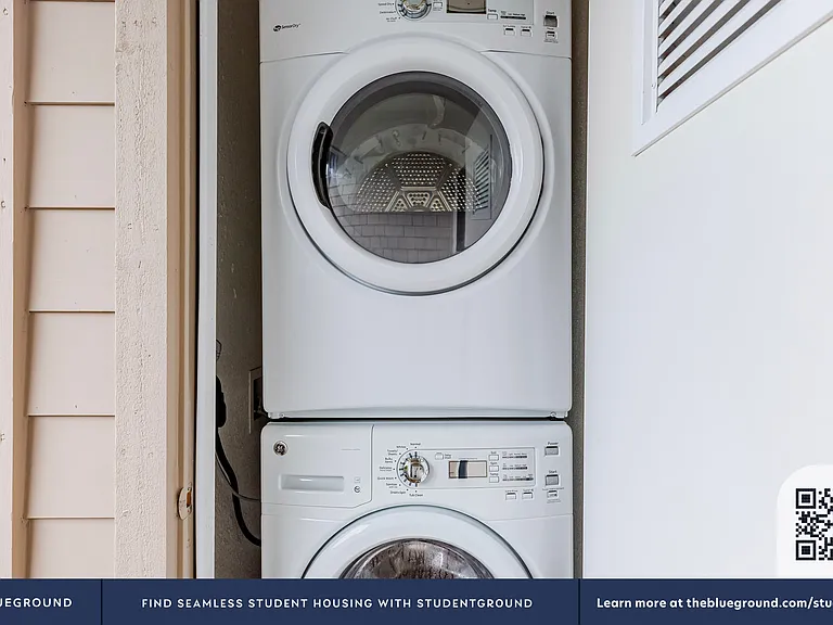 Washer/Dryer in Apartment