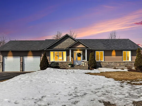 104 Moise Gendron St, Clarence Rockland, ON K0A 1E0