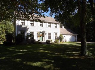 12 Deerbrook Dr, Granby, MA 01033