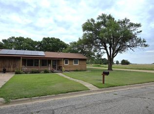 2111 Oak St, Harper, KS 67058