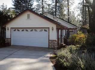 210 Elysian Pl, Grass Valley, CA 95945
