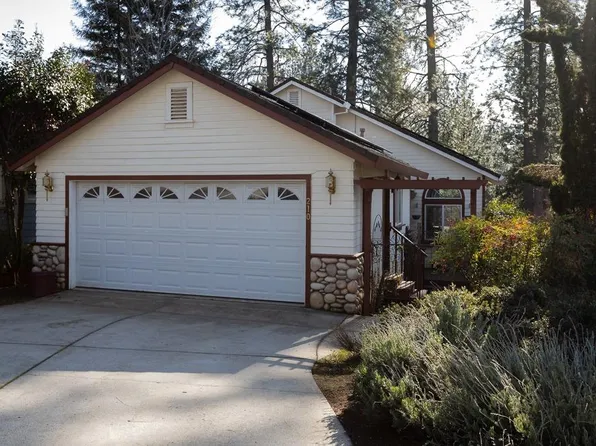 210 Elysian Pl, Grass Valley, CA 95945