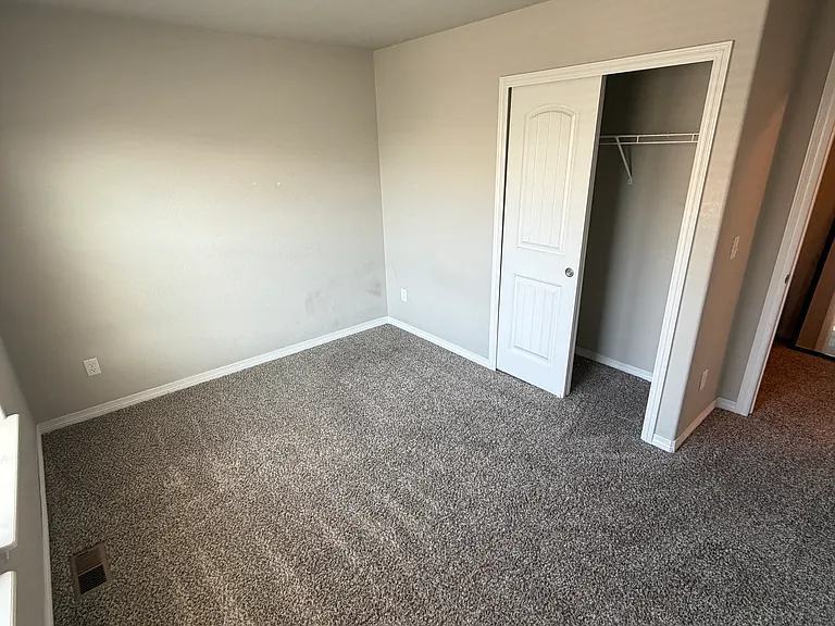 2408 Ridge Top Dr — Photo 9