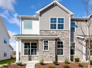 731 Andrade Dr, Fuquay Varina, NC 27526