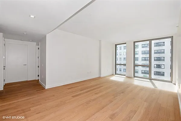 Rented by R New York | media 27