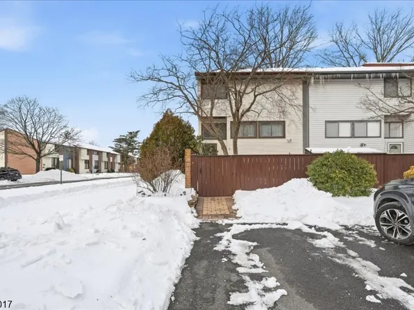 159 Henderson Pl, East Windsor Twp., NJ 08520