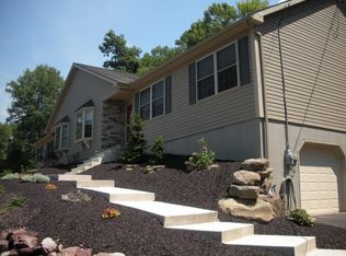 86 Harris St #A, Dallas, PA 18612