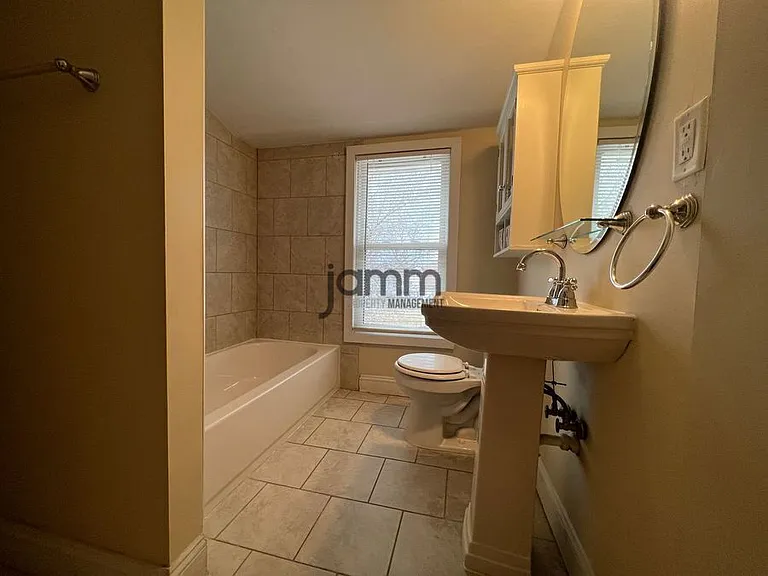 13103 Cedar Rd — Photo 24