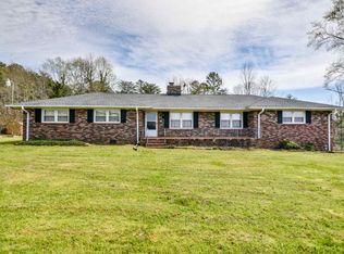 4105 Glenn Springs Rd, Pauline, SC 29374