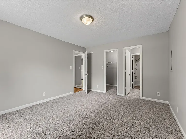 2831 Teakwood Dr — Photo 18