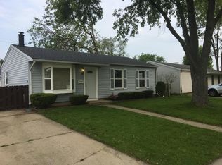 414 Kenyon Ave, Romeoville, IL 60446